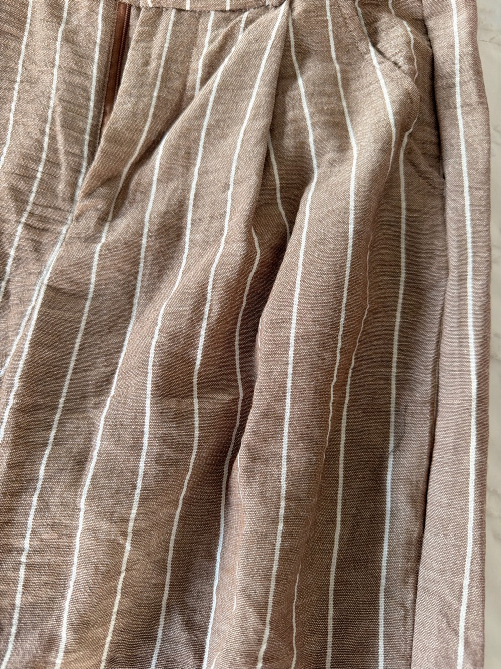 SHEIN Brown with White Pinstripe Linen-Feel Bedding